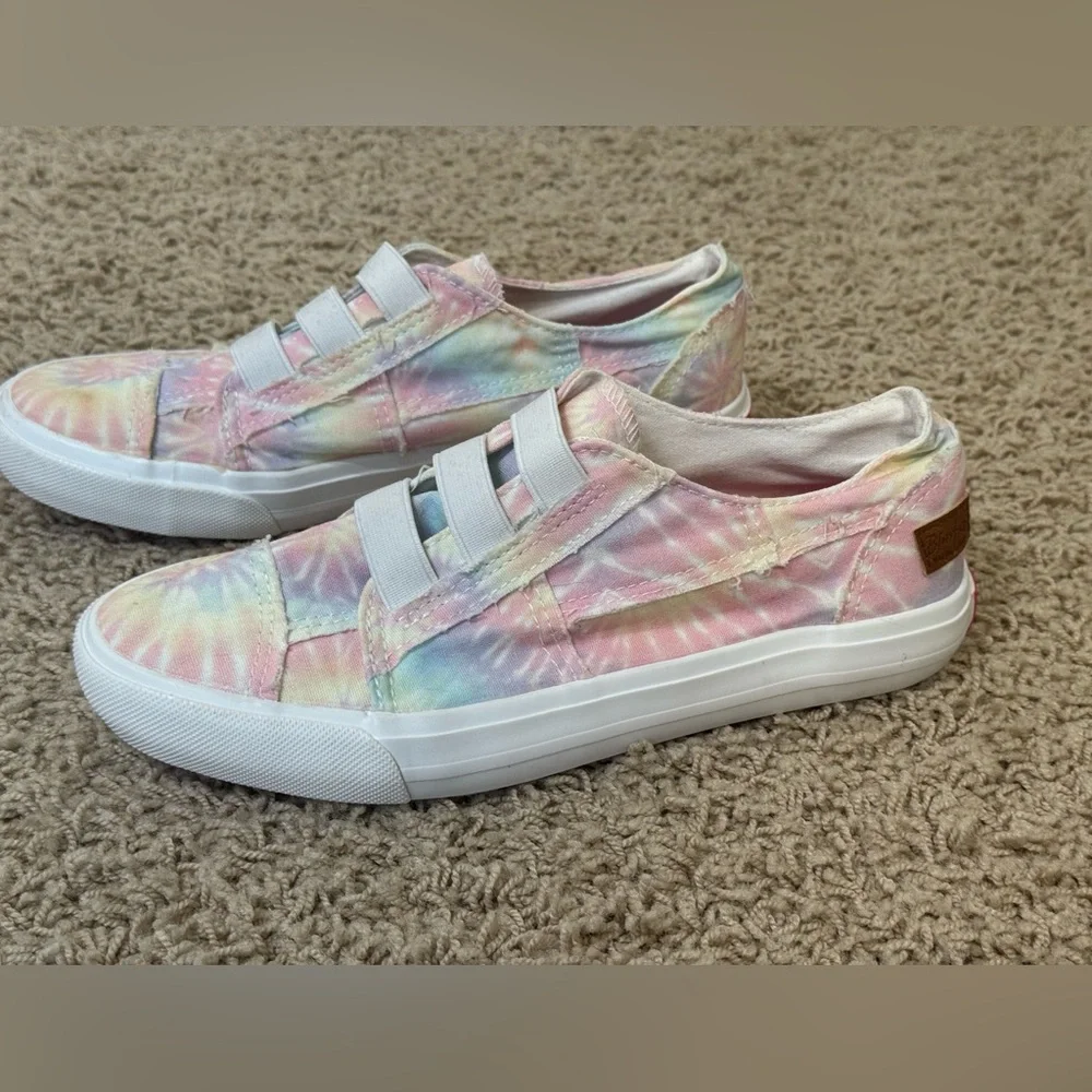 Blowfish Malibu Maura-K Girls Pastel Tie-Dye Canvas Slip On Sneakers Size 4